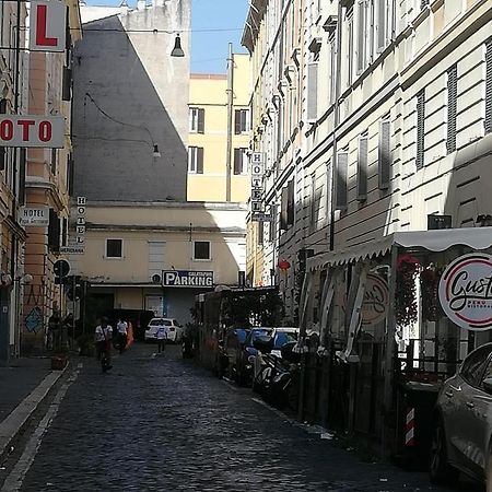 Albergue Signorina In Roma Exterior foto